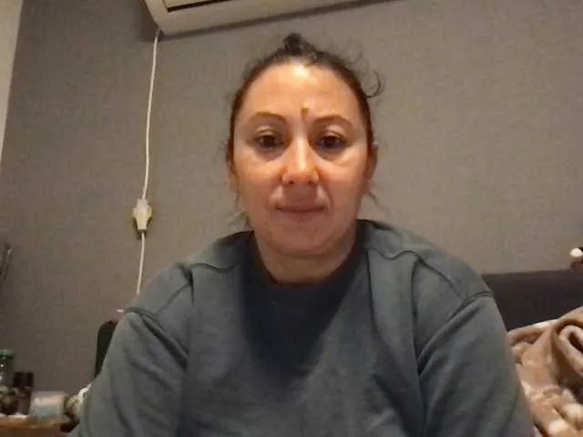 Offline sexmari39 on BongaCams
