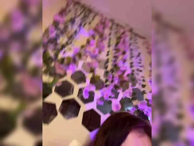 Freechat The-best-babies on BongaCams