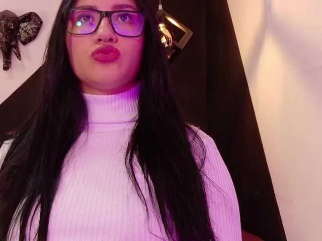 Offline VeronicaLewis on BongaCams