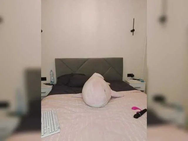 Offline YourWitcher on BongaCams