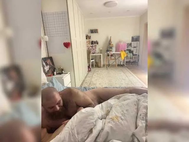 Offline YuGoVi on BongaCams