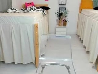 Offline 18perfecttits on CamSoda