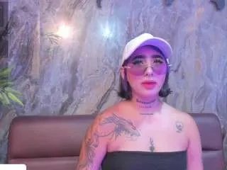 alahia-dangelo on CamSoda 