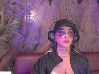 alahia-dangelo on CamSoda 