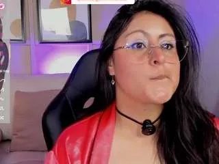 Freechat amberr-gold on CamSoda