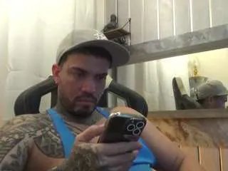 Offline angellatino on CamSoda