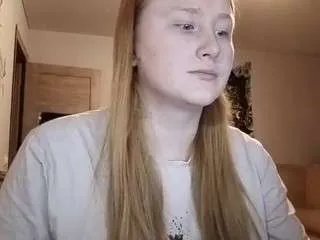 Offline anikalipps on CamSoda