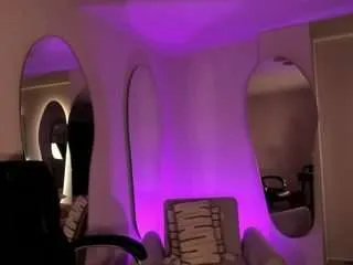 arianadumont on CamSoda 