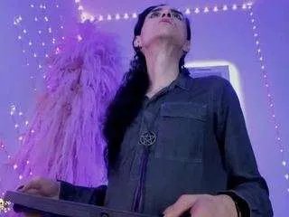 Offline arthemisa-hot on CamSoda