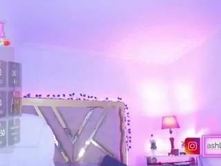 Freechat ashleyparkerr on CamSoda