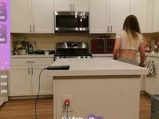 Offline blondiewithanass on CamSoda