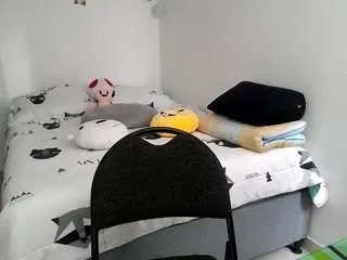 Offline cameliasaenz on CamSoda