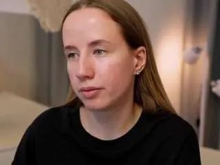 Freechat cassiekelman on CamSoda