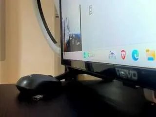 Offline cocoqueenn on CamSoda