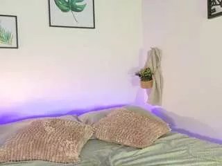 Offline deviildoll on CamSoda