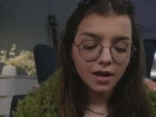 Offline eldagoldsmith on CamSoda