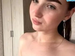 eleanorgonzalez on CamSoda 