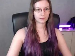 Freechat emmatease94 on CamSoda