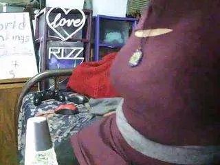 Offline gardeniafields on CamSoda