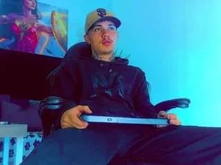 Offline hannilest on CamSoda