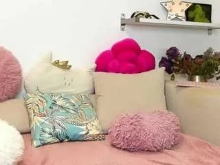 Offline hot69milf on CamSoda