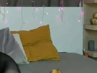 ininitykitty on CamSoda 