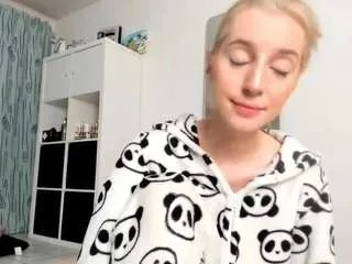 Offline kenziedawton on CamSoda