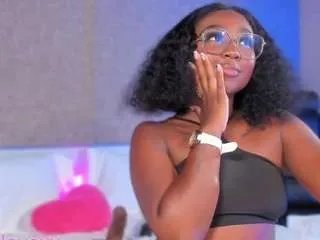 Freechat kishalove on CamSoda