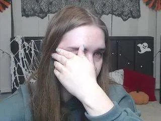 Offline laurahlot on CamSoda