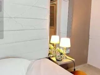 Offline lilly-19 on CamSoda