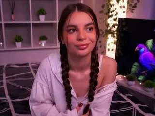 Offline lizethamann on CamSoda