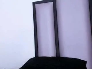 Offline lucy-23 on CamSoda