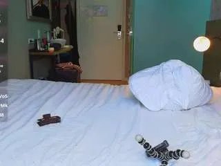 Offline mileysin1111 on CamSoda