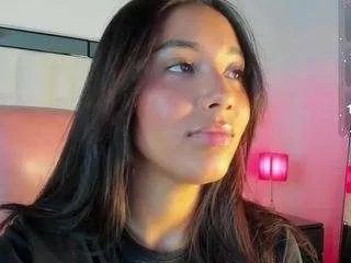 Freechat misssophiery on CamSoda