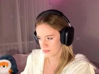 Offline nedraalarie on CamSoda
