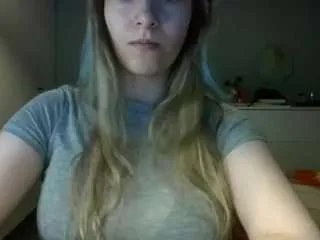 Offline rosiejune on CamSoda