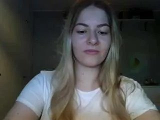 Offline rosiejune on CamSoda