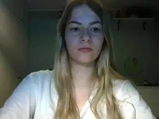 Offline rosiejune on CamSoda