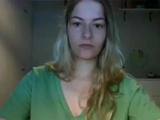 Offline rosiejune on CamSoda