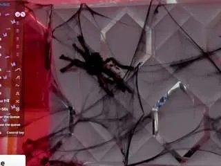 saraa-fox on CamSoda 