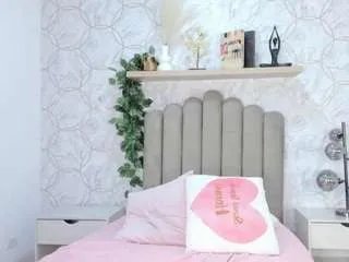 Offline scarlett-bm on CamSoda