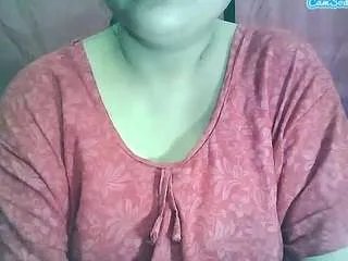 Offline sexysapna on CamSoda