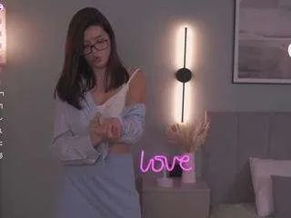 Freechat thanhklopfenstein on CamSoda