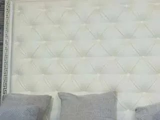 Freechat vanessa-rose on CamSoda