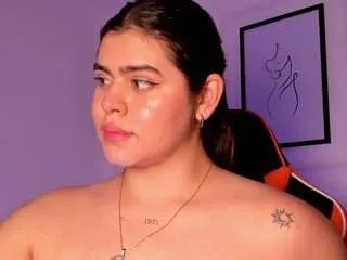 Offline veronica185 on CamSoda