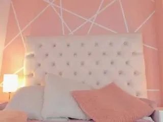 Offline viictoriia-lopez on CamSoda