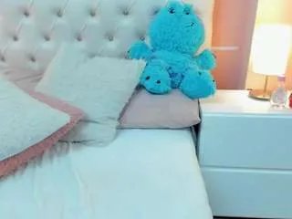 Offline viictoriia-lopez on CamSoda