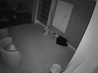 Offline voyeurcam-jb-xfollow on CamSoda