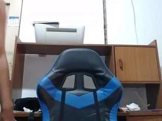 Offline yohatinelly on CamSoda