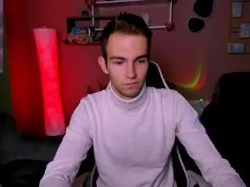 Freechat astren_villo on Chaturbate